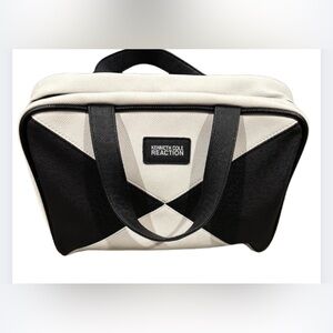 Kenneth Cole Reaction Cosmetic-Toiletries Bag EUC